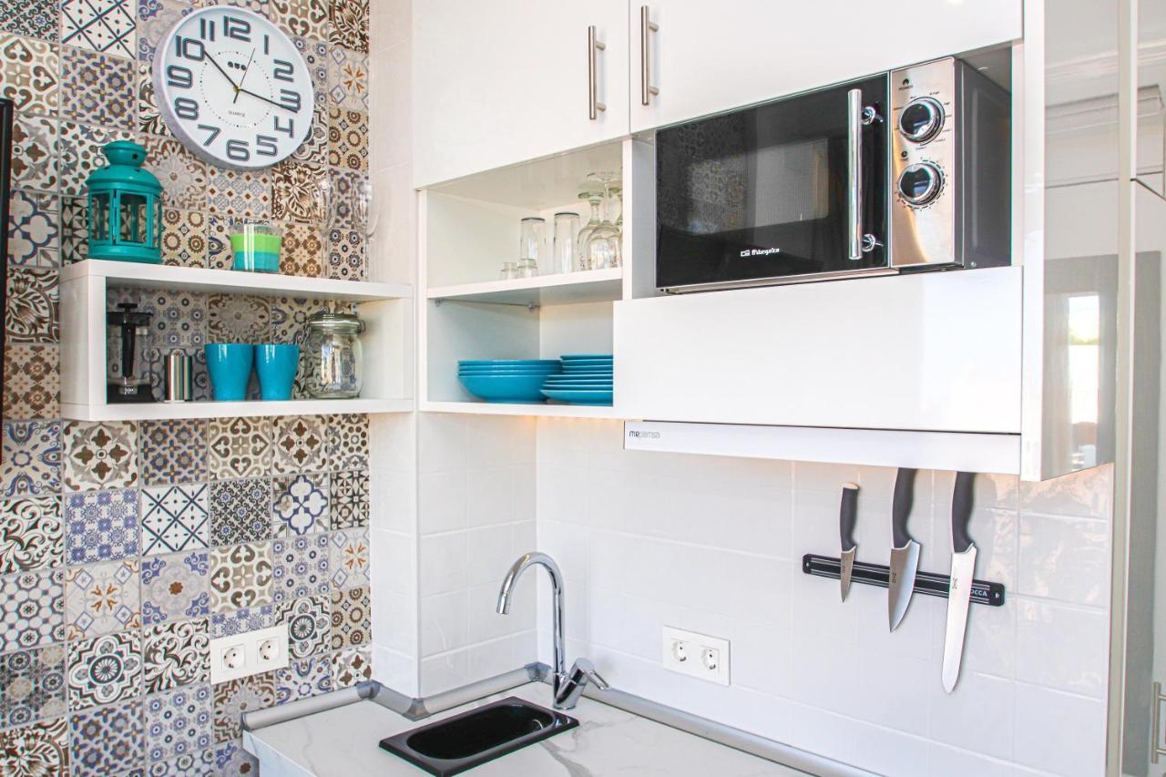 Stylish Studio For Rent With Fantastic Location In Marbella Promenade. Luaran gambar